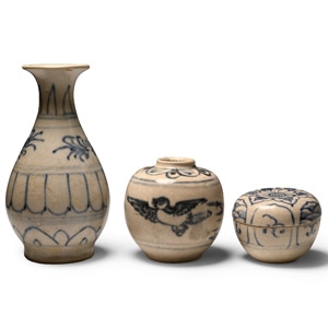 Hoi An Cargo Shipwreck Blue and White Glazed Pottery Collection