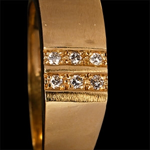 Gold and Diamond Ring