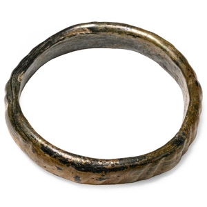 Large Roman Glass Bangle with Ribs