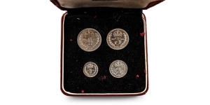 Great Britain. Windsor, George V AR Maundy Money Set.