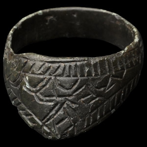 Byzantine Decorated Bronze Archers Thumb Ring