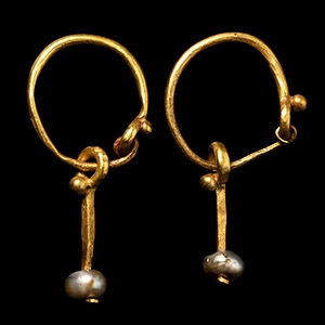 Roman Gold Hoop Earring Pair with Pearl Drops