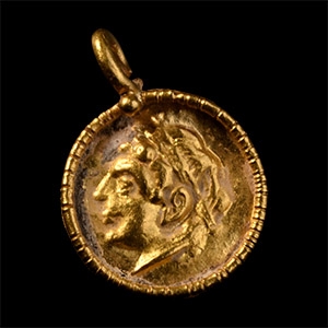 Greek Style Gold Pendant with Male Bust