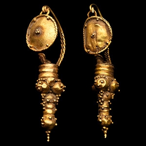 Roman Gold Earring with Matched Copy