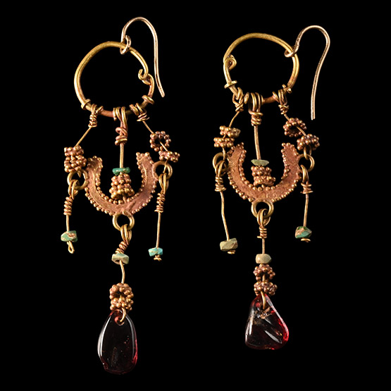 Roman Gold Earring Pair with Gemstone Drops