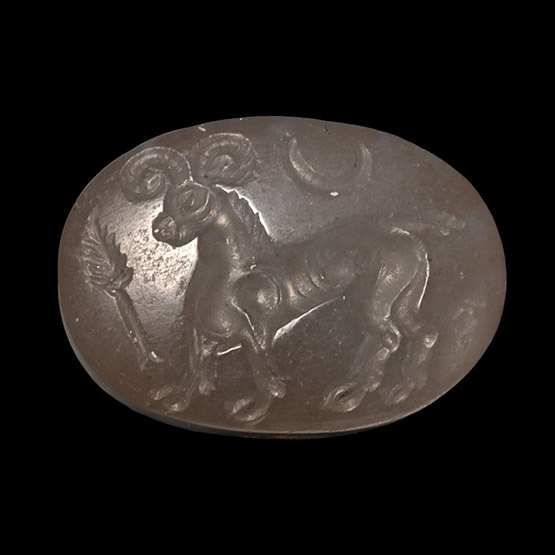 Neo-Babylonian Chalcedony Stamp Seal with Animal