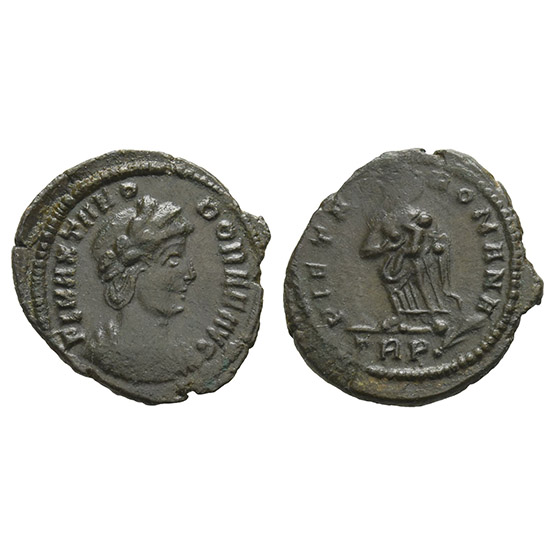 Theodora AE 18mm.