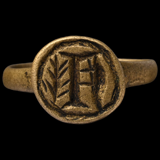 Large Stuart Period Bronze Signet Glove Ring with I for James between Branches