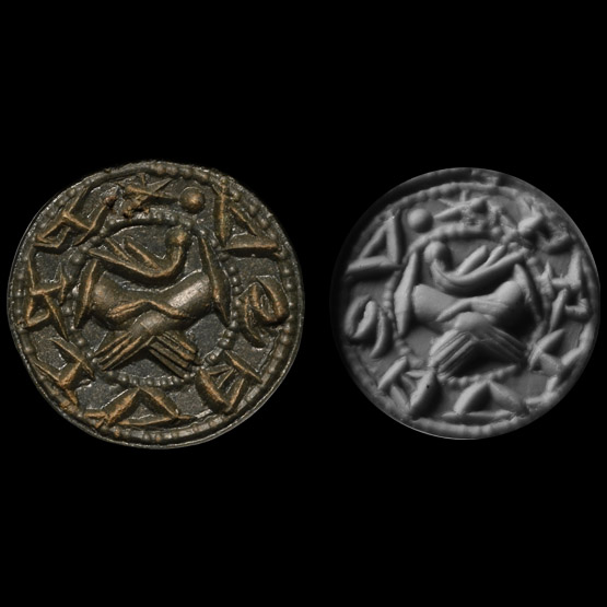 Medieval Bronze Chess Piece Type Seal Matrix with Clasped Hands