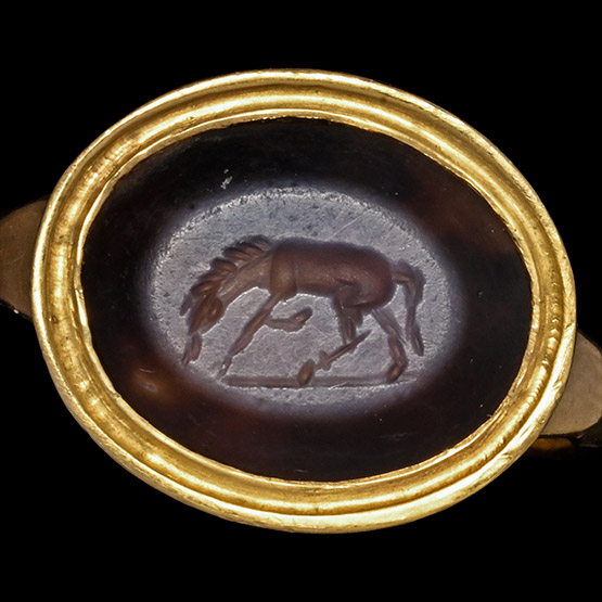 Roman Nicolo Gemstone of a Grazing Horse in Gold Ring