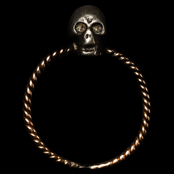 Georgian Gold Ring with Silver Skull