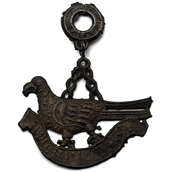 Large Medieval Pewter Love Conquers All Secular Badge