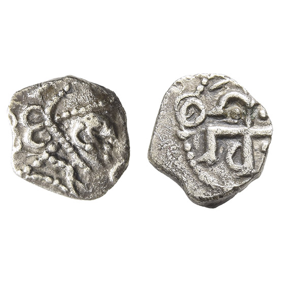 Merovingians. Paris (region), Bishop Ragnecapdus or Ratbertus AR Denier.