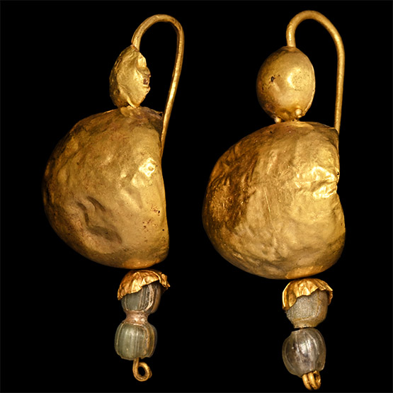 Roman Gold Beetle Type Earrings