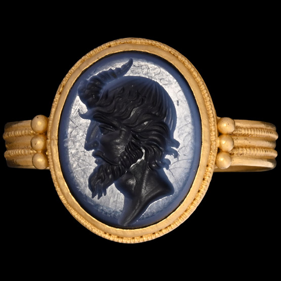 Renaissance Nicolo Gemstone with Bust of the Greek God Pan in Gold Ring