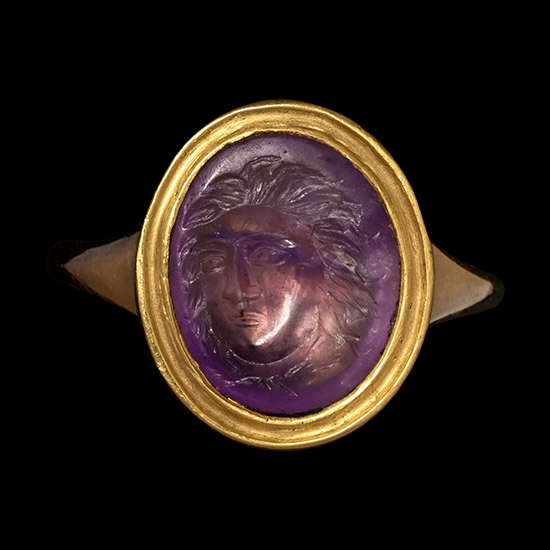 Roman Amethyst Gemstone of Medusa in Gold Ring