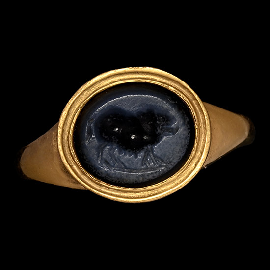 Roman Nicolo Gemstone of Sow in Gold Ring