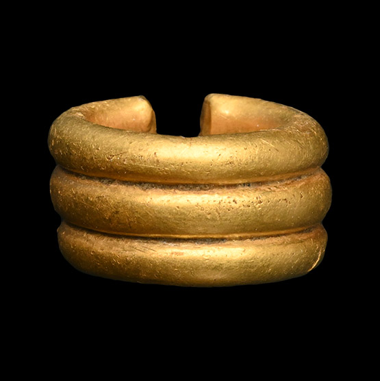 Bronze Age Gold Tripartite Penannular Ring