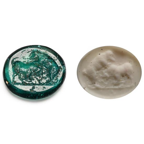 Roman Glass Gem with Bears