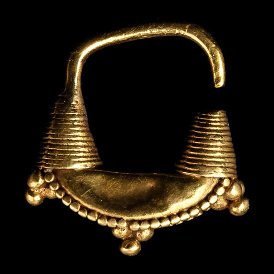 Eastern Roman Gold Earring with Granulation