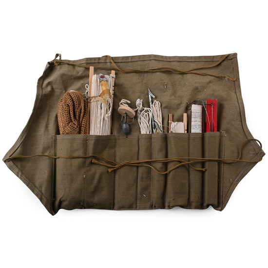 US Air Force WWII Aircraft Life Raft Fishing Kit