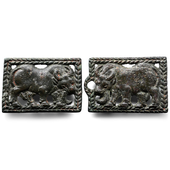 Chinese Ordos Bull Plaque Pair