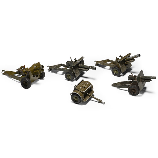 WWII Cast Metal Gun Die Cast Toy Group