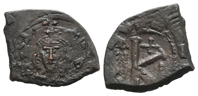 Tiberius III (Apsimar) AE 20 Nummi or Half Follis.