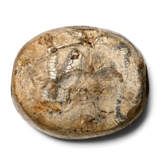 Eastern Greek Variated Agate Scaraboid Gemstone with Birds