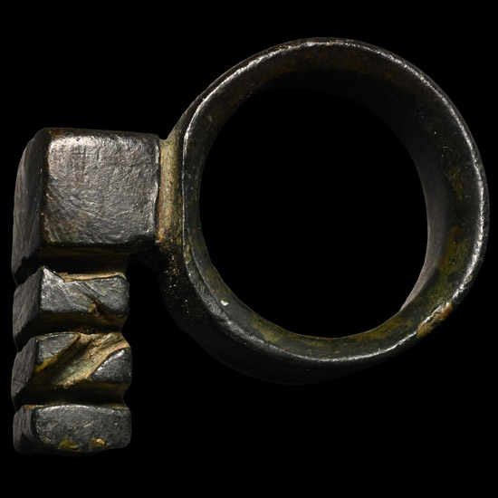 Roman Heavy Bronze Key Ring