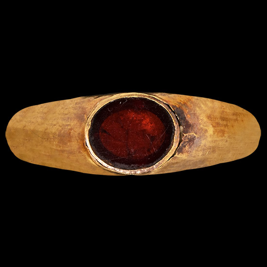Late Roman Gold Ring with Garnet