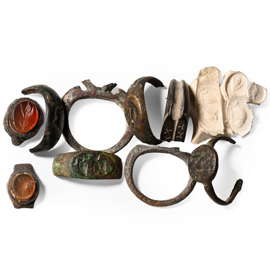 Roman Bronze Ring Bezel Group