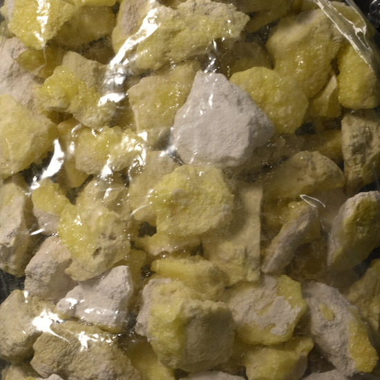 Large Group of One Hundred [100] Sulphur Specimens