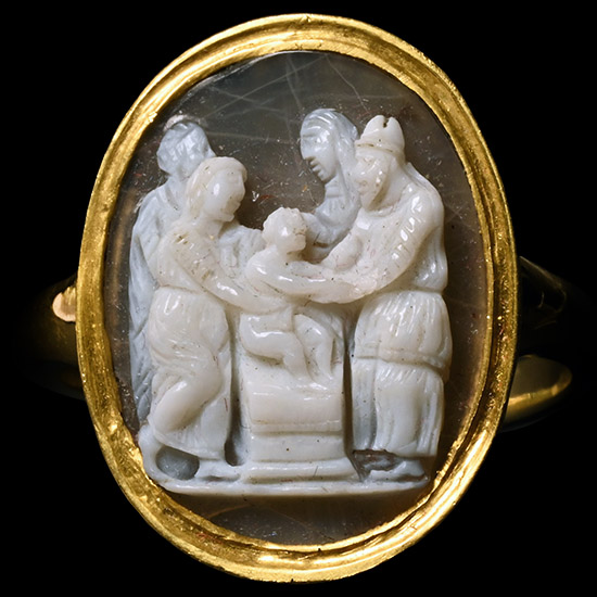 Renaissance Gold Ring with Agate Cameo of the Presentation of Christ at Jerusalem