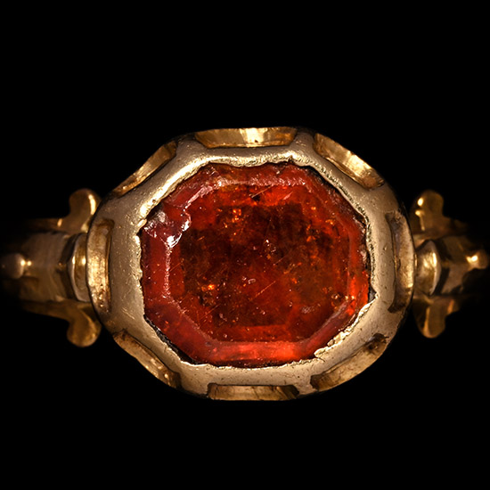 Renaissance Gold Ring with Table-Cut Hessonite Garnet