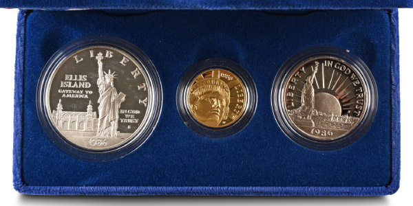 United States of America. Set of AV Five Dollars, AR Dollar and AR Half Dollar.