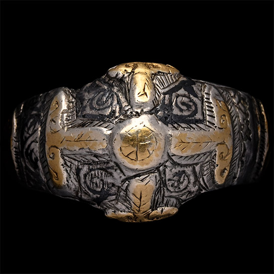 Seljuk Silver Ring with Gilt Cross