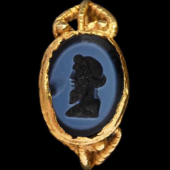Roman Gold Ring with Nicolo Gemstone of a Bearded Bacchus as a Herm