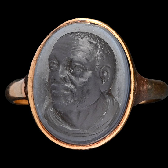 Antique Gold Ring with Agate Cameo of an African