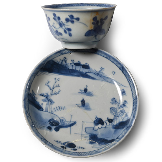 Ca Mau Cargo Shipwreck Glazed Blue and White Tea Bowl and Saucer