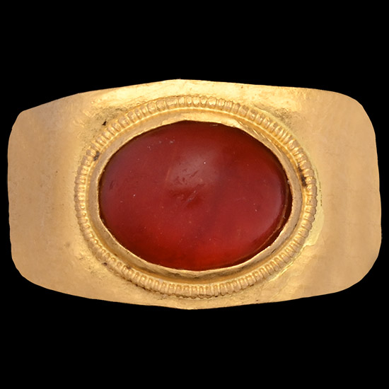 Roman Gold Ring with Carnelian Cabochon