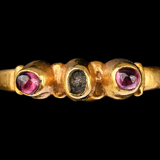 Medieval Gold Fede Ring with Amethysts
