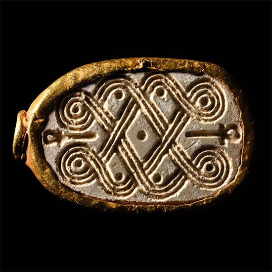 Egyptian Steatite Scarab with Interlocking Scrolls in Gold Mount