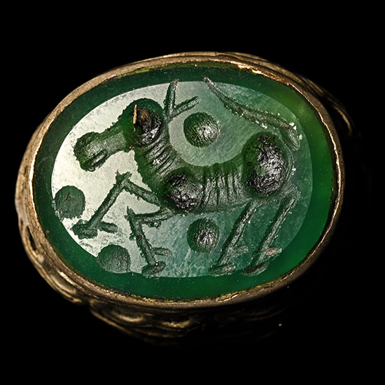 Bedouin Silver-Coloured Ring with Horse Gemstone