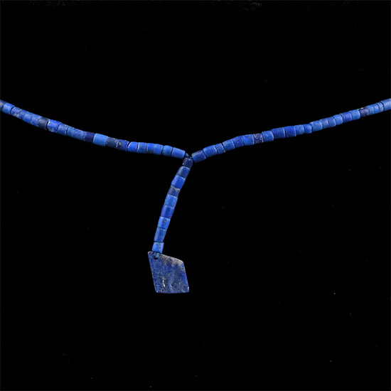 Lapis Lazuli Bead Necklace String with Lozenge-Shaped Pendant