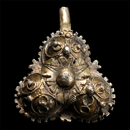 Large Tudor Silver-Gilt Floral Hooked Tag