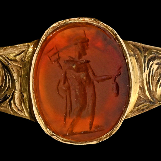 Stuart Period Gold Ring with Roman Carnelian Gemstone of Mercury