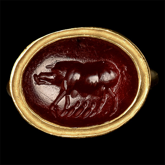 Roman Carnelian Gemstone with a Sow in Gold Ring