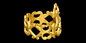 Gold Openwork Betrothal Key Ring