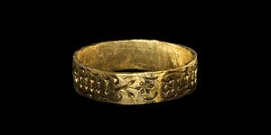 Medieval Gold Decorated  vous et nul autre Posy Ring